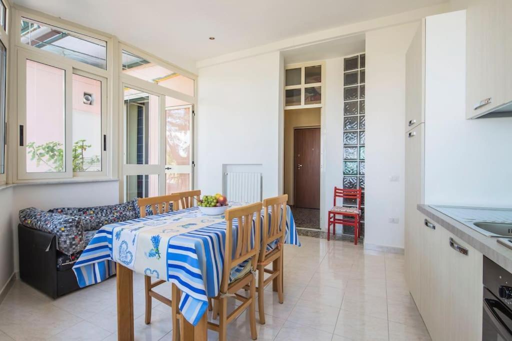 דירות קסטלמרה די סטביה Casa Panoramica מראה חיצוני תמונה