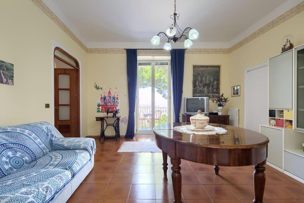 דירות קסטלמרה די סטביה Casa Panoramica מראה חיצוני תמונה