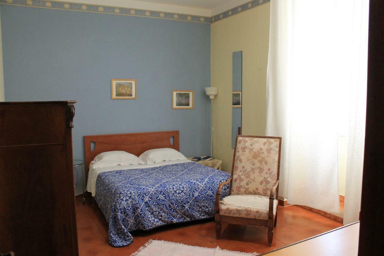 דירות קסטלמרה די סטביה Casa Panoramica מראה חיצוני תמונה